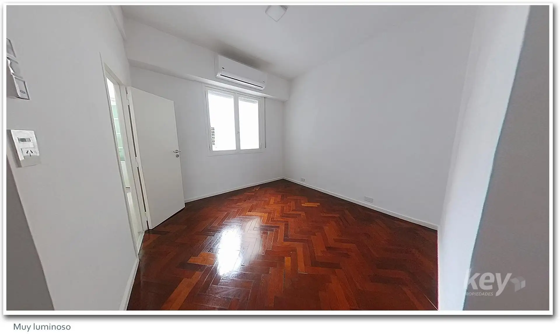 Departamento de 3 ambientes con dependencia en Recoleta