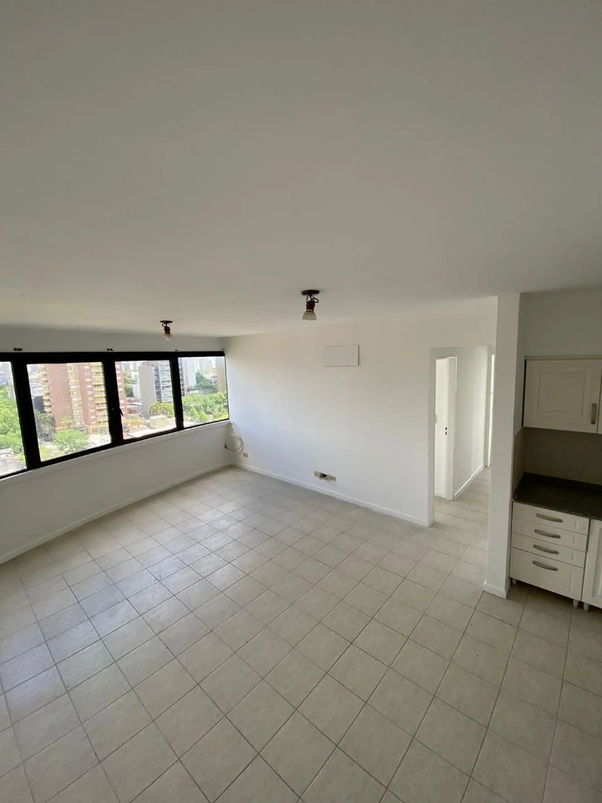 Apartamento de três ambientes com 2 dormitórios em San Miguel