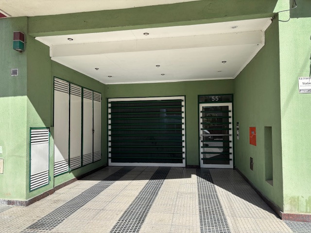 Трёхкомнатная квартира с 2 спальнями в Villa Luro