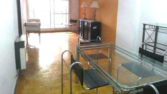 Three-bedroom half-floor apartment in Flores
