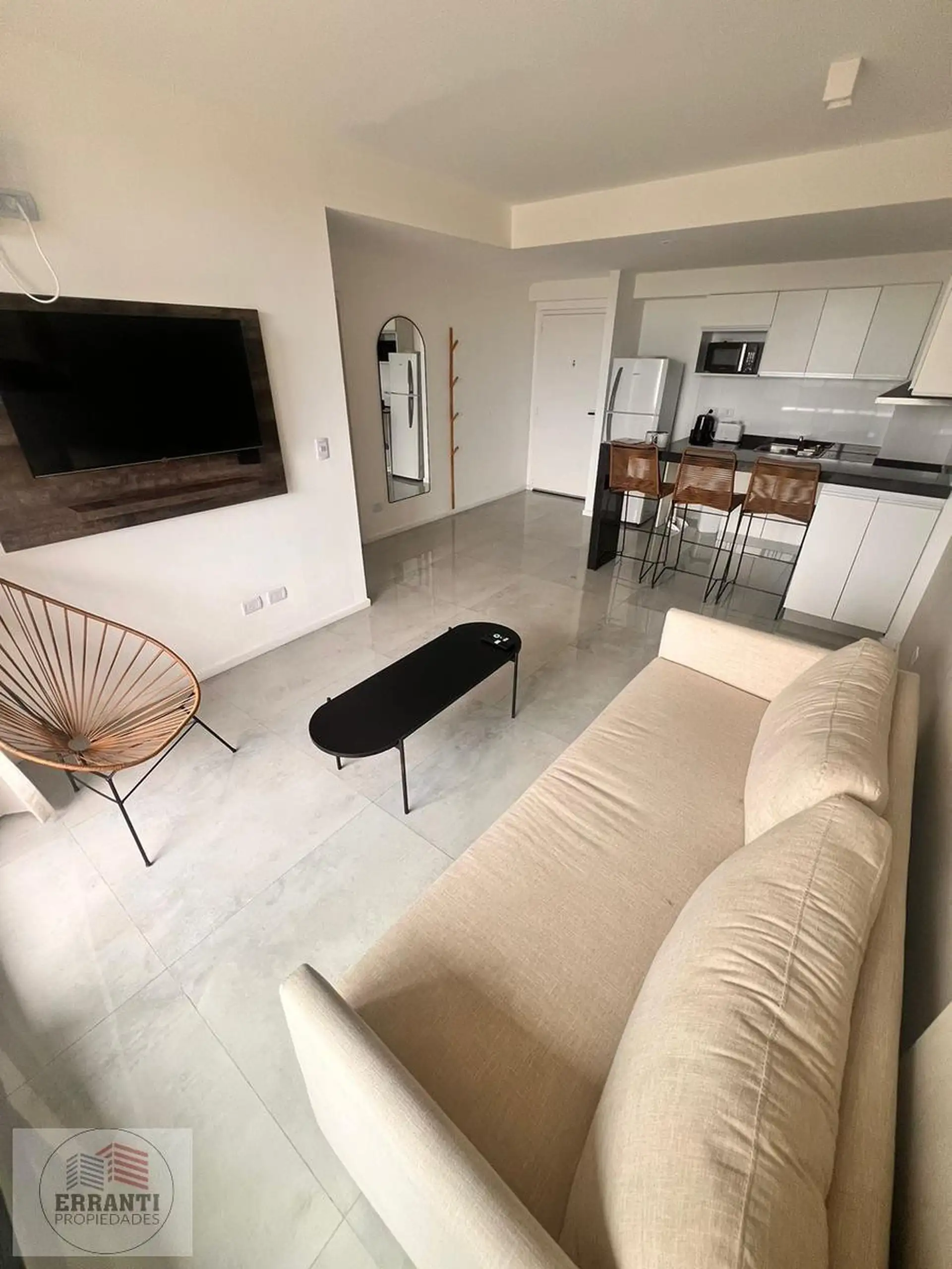 Departamento de 3 ambientes con balcón en Tigre Centro