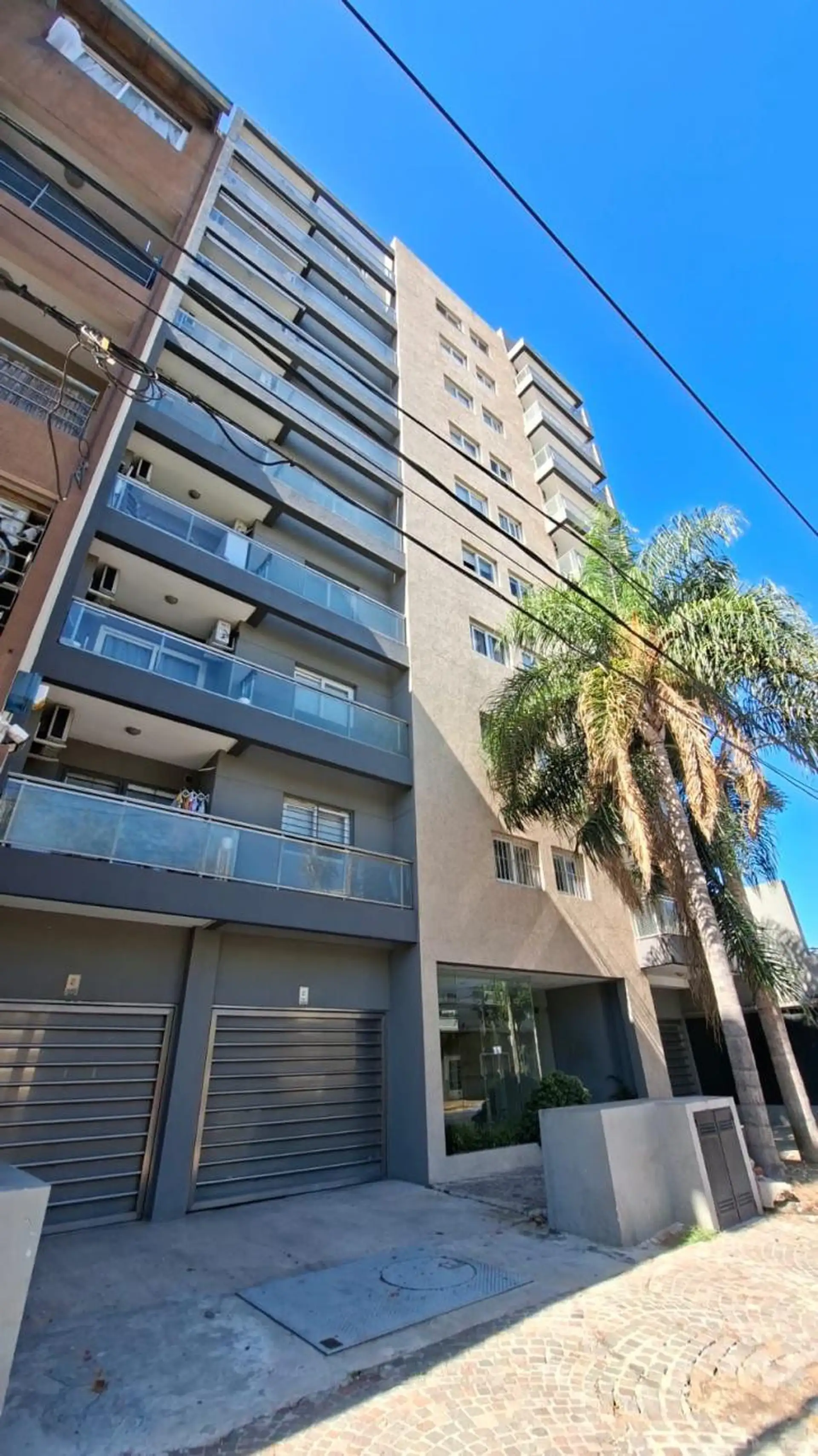 Monoambiente con balcón en Santos Lugares, Tres de Febrero