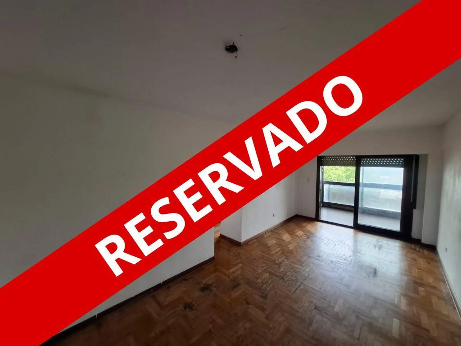 Departamento de 3 ambientes con balcón en Vicente López