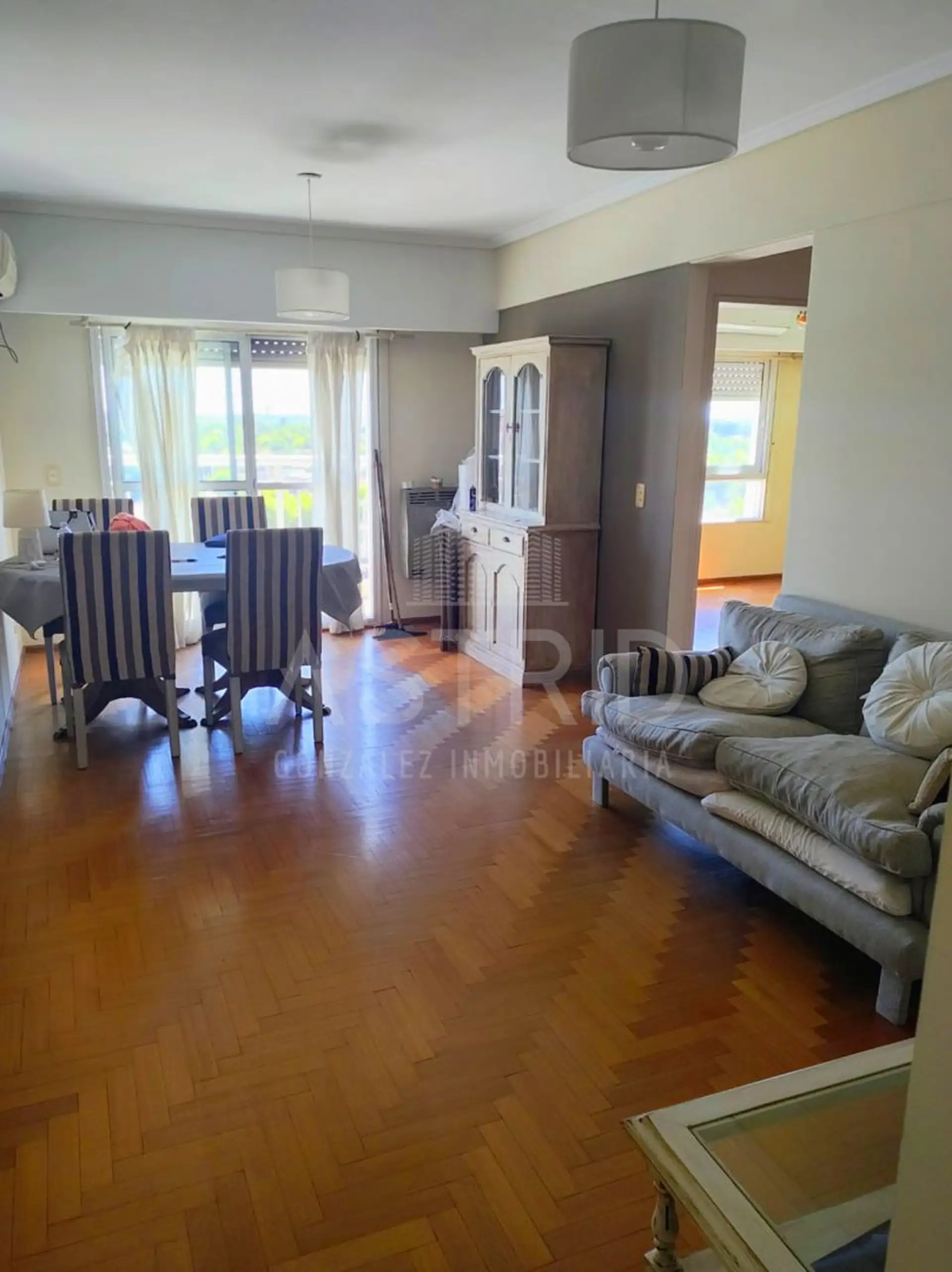 Трёхкомнатная квартира в аренду в Tigre Centro