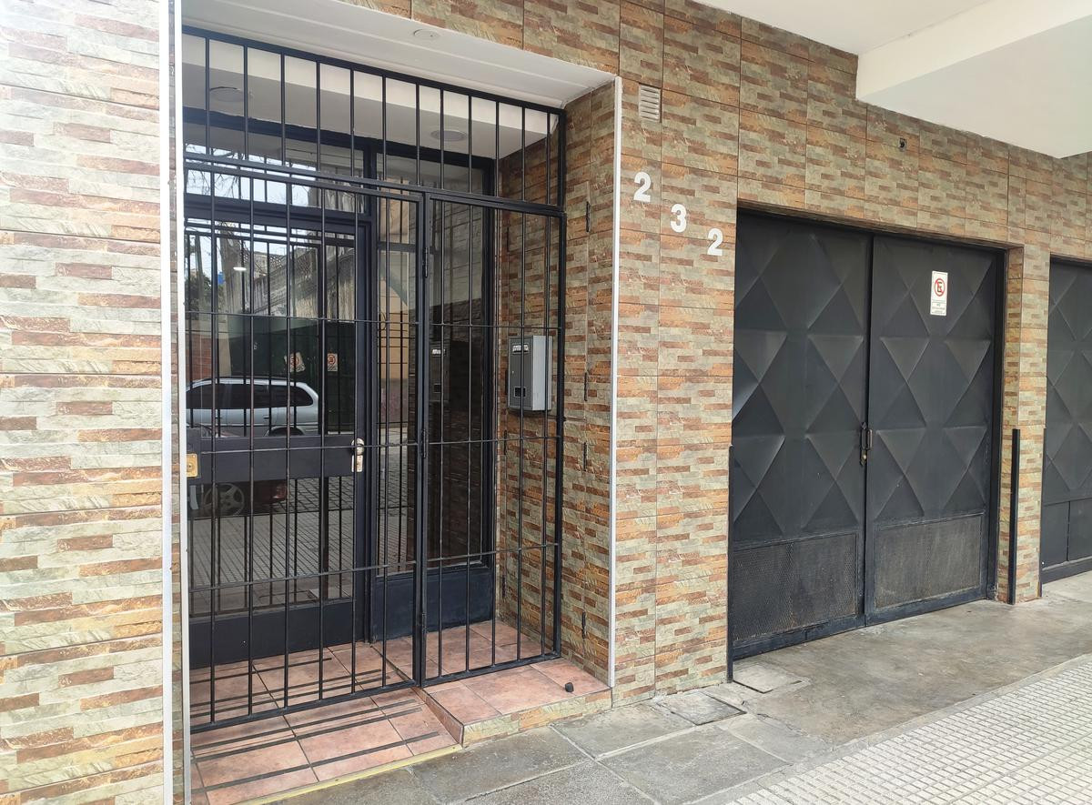 Квартира-студия в Flores