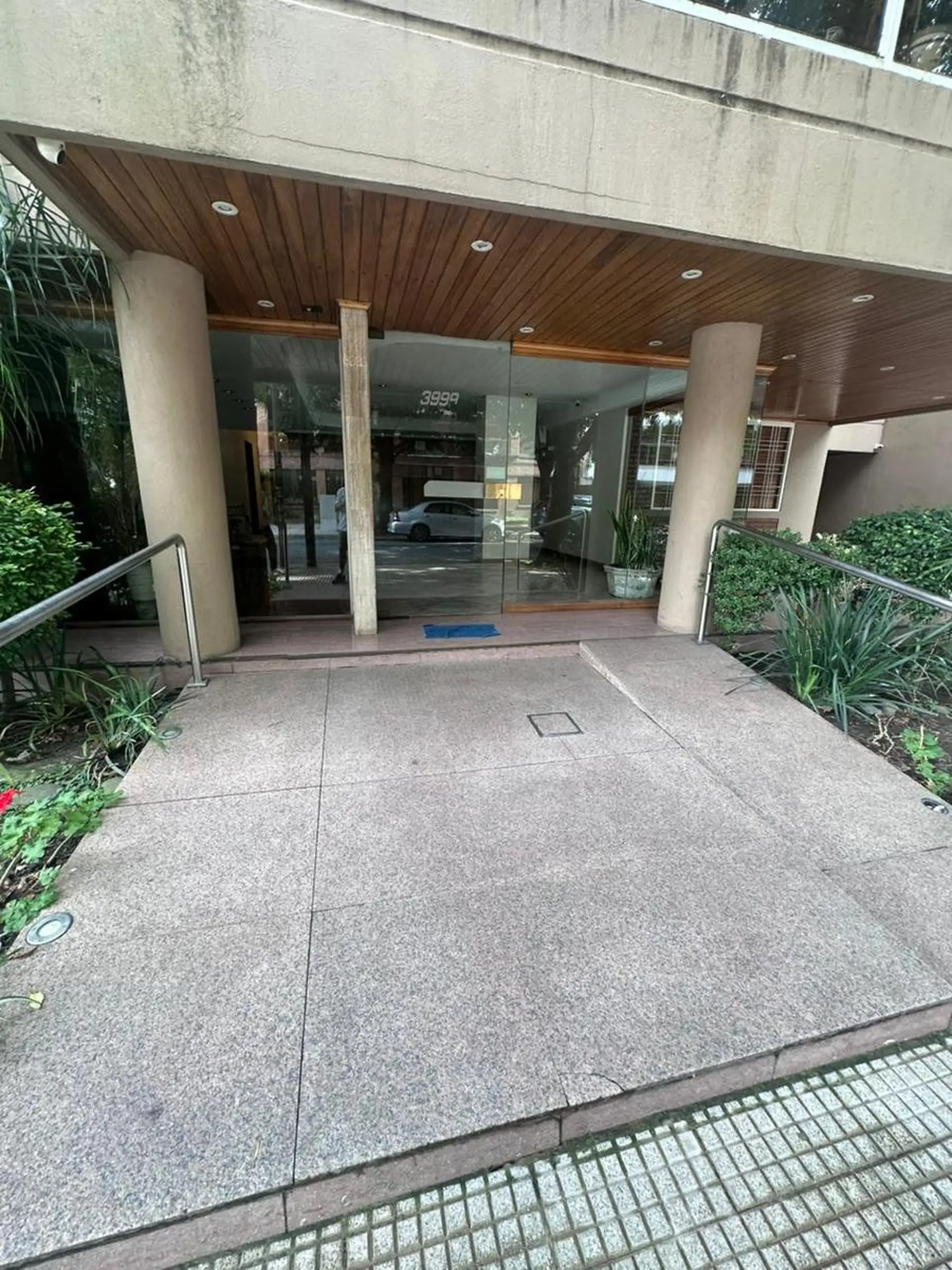 Apartamento de três ambientes com 2 dormitórios e vaga fixa em Villa Devoto