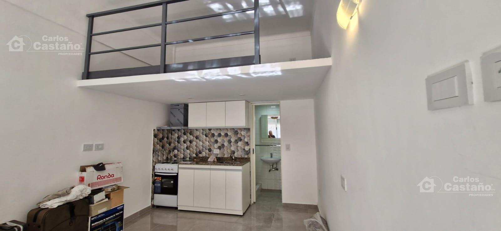 PH de 1 ambiente novo de frente em Florida