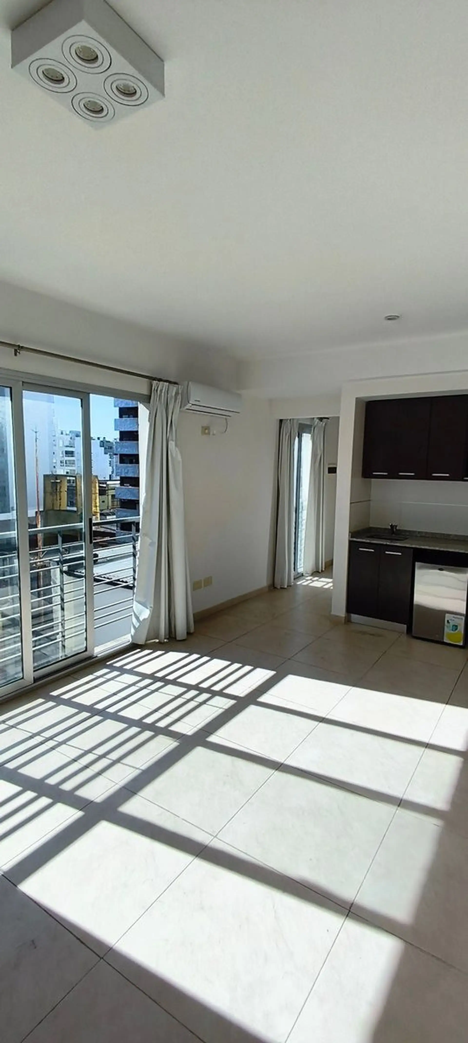 Studio apartment with French balcony in Almagro