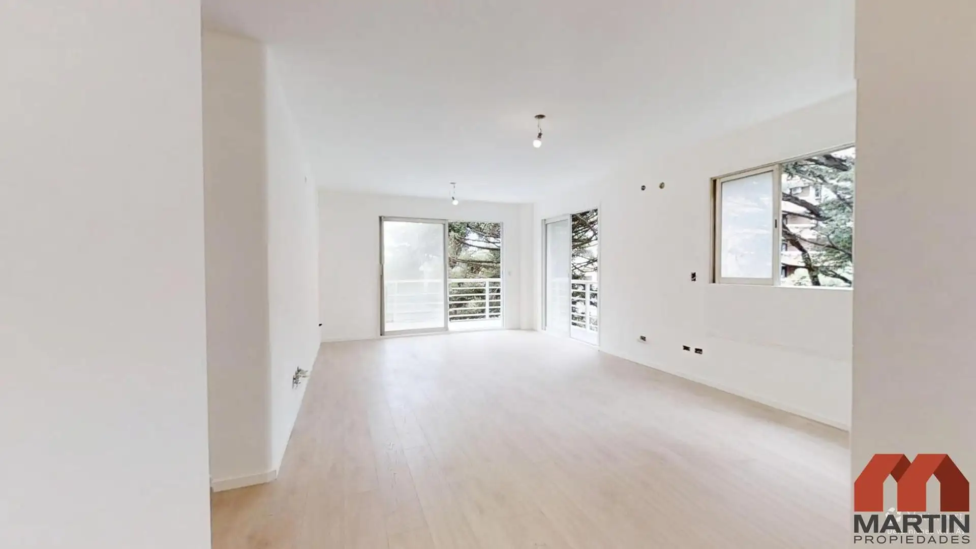 Трёхкомнатная квартира с балконом в La Lucila