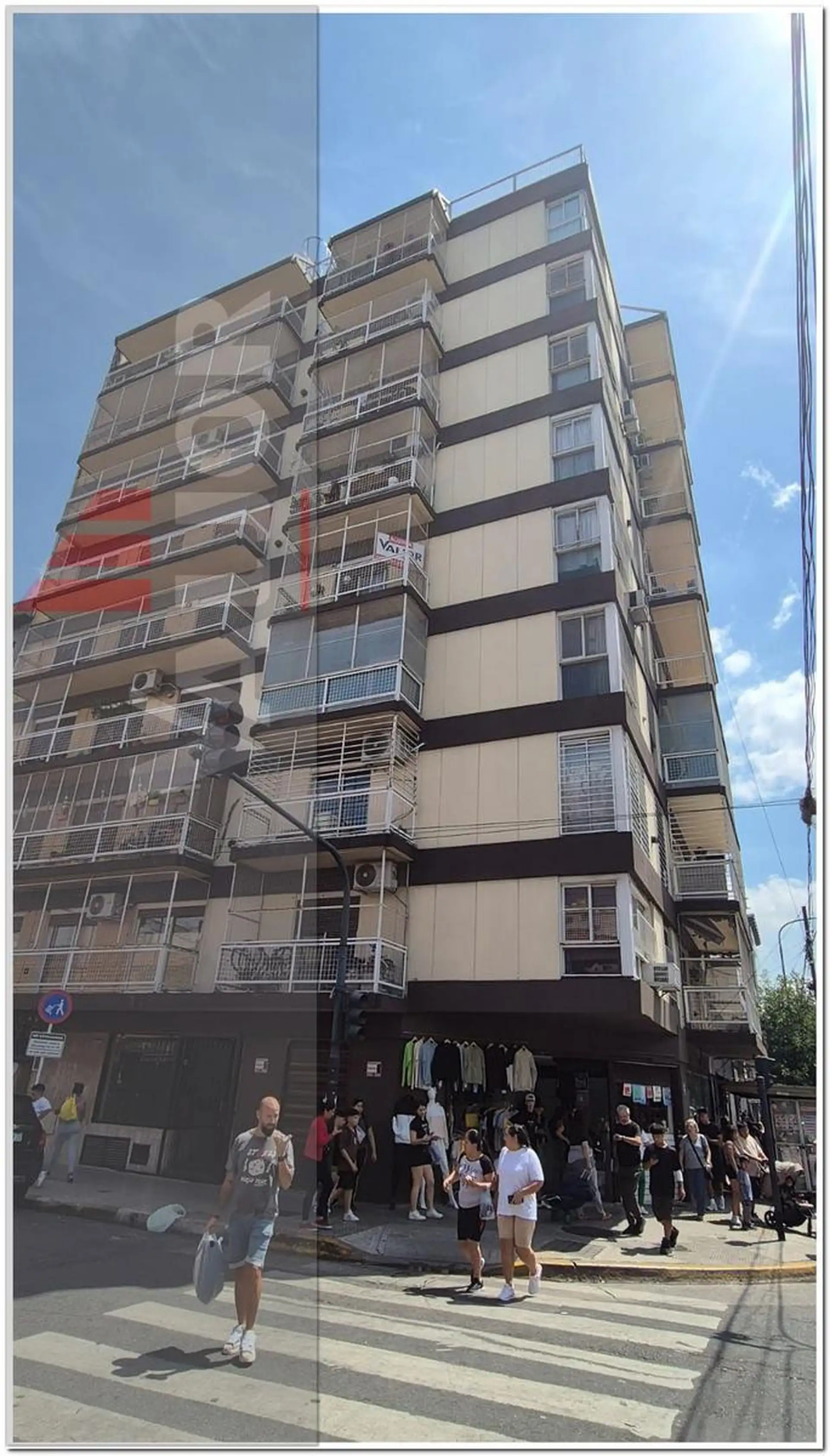 Departamento de 4 ambientes con dependencia en Flores