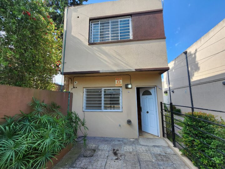 Duplex PH de 3 ambientes com 2 dormitórios em Ituzaingó Sur