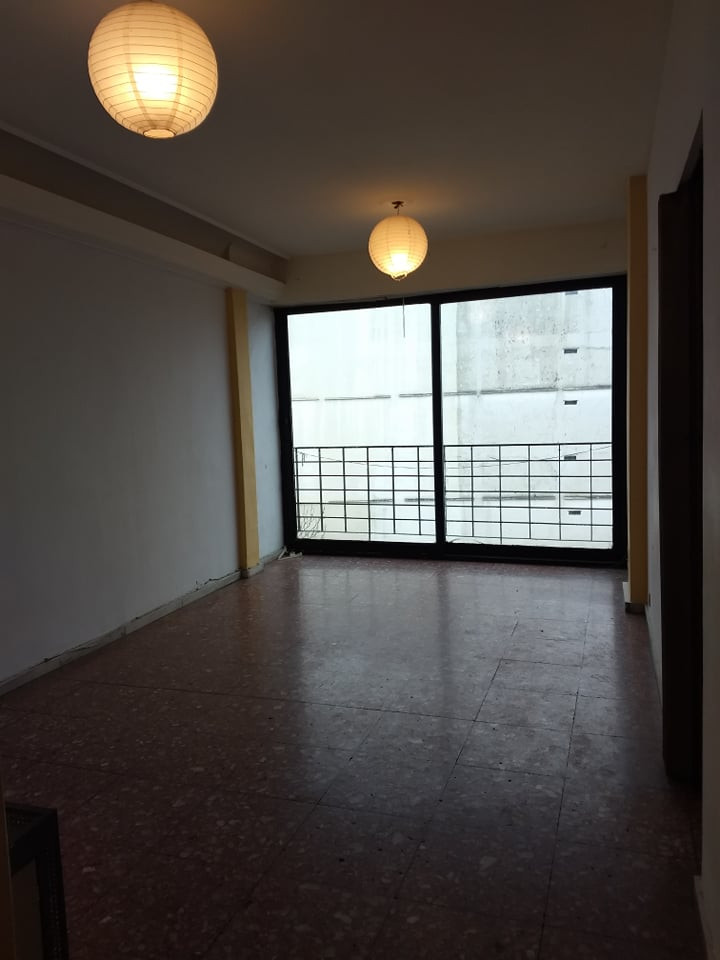 Departamento de 3 ambientes al frente con balcón francés en Nueva Pompeya