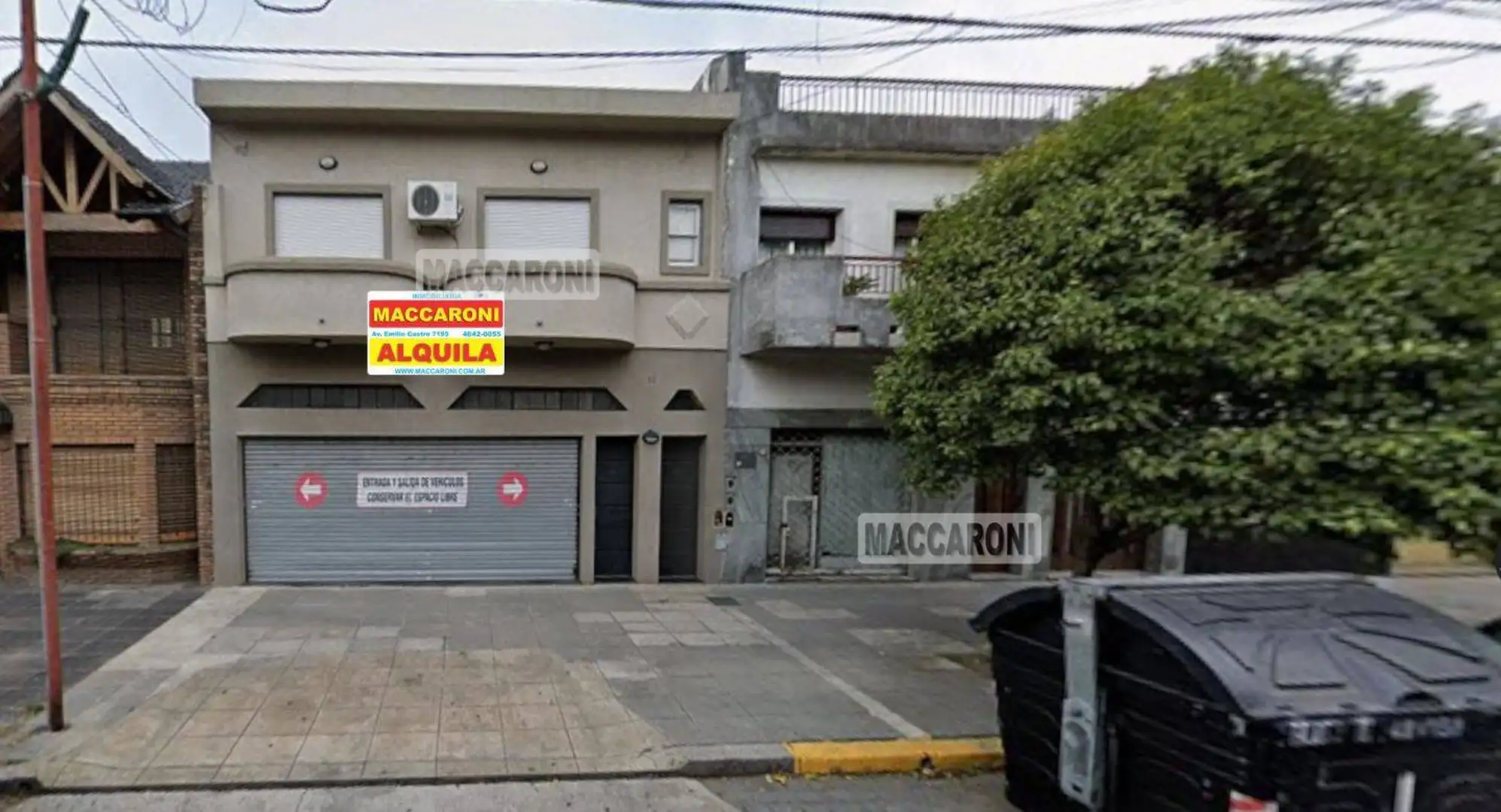 PH de 2 ambientes com varanda e pátio individual em Liniers