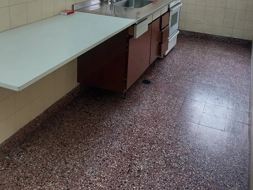 Two-room apartment with balcony in Belgrano