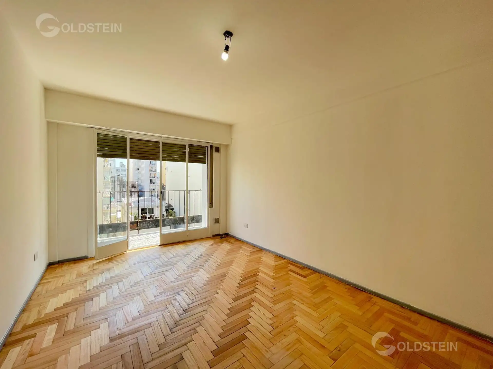 Квартира с 3 спальнями с балконом в Villa Crespo