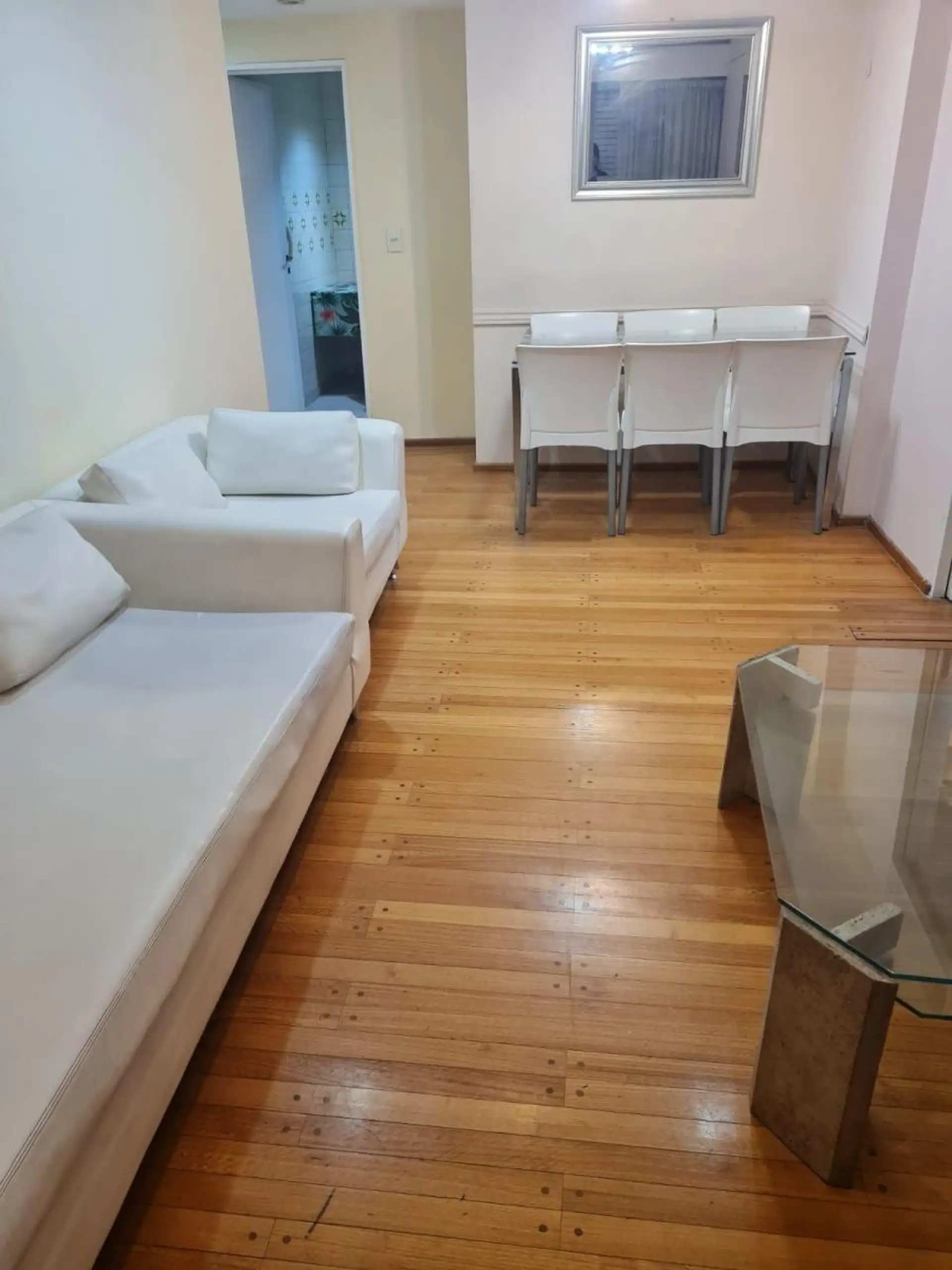 Apartamento de três dormitórios em Recoleta