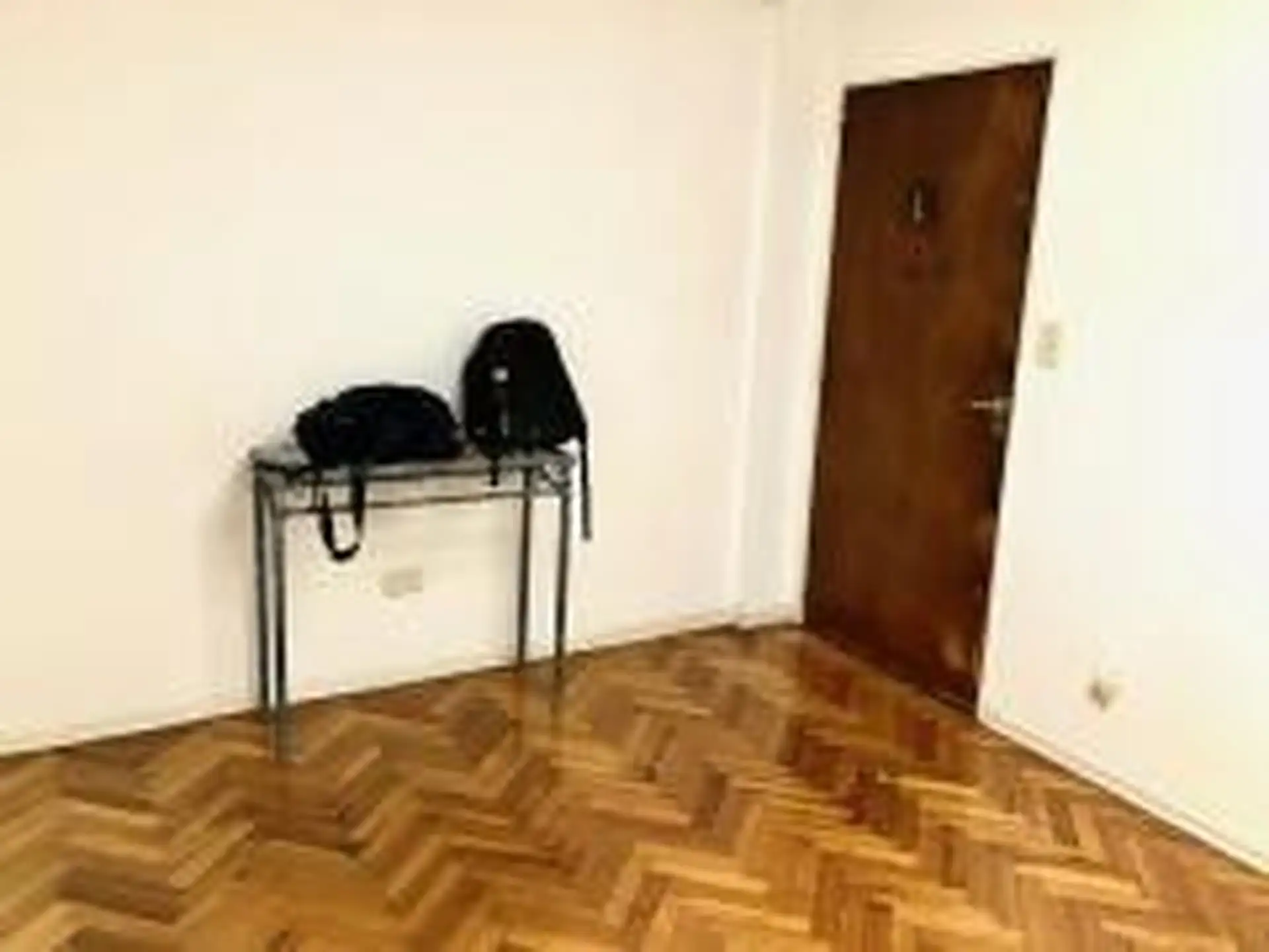 Departamento de 3 ambientes al contrafrente en Villa Crespo