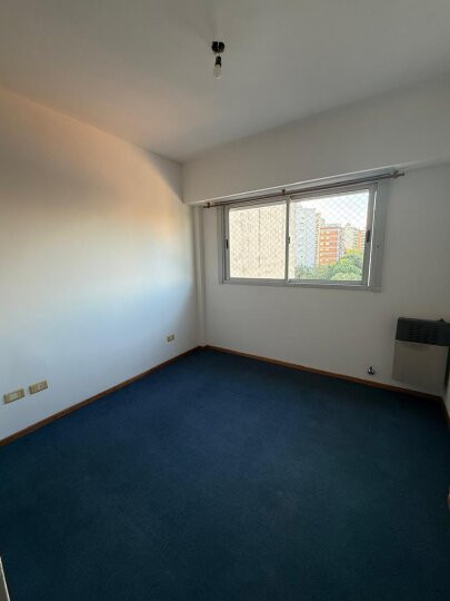 Departamento de 3 ambientes contrafrente en Caballito