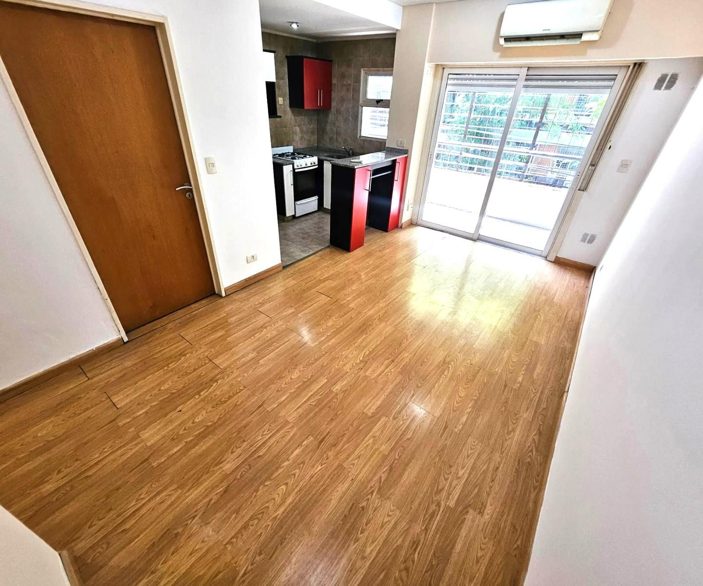 Квартира с 2 комнатами на улице с балконом в Colegiales