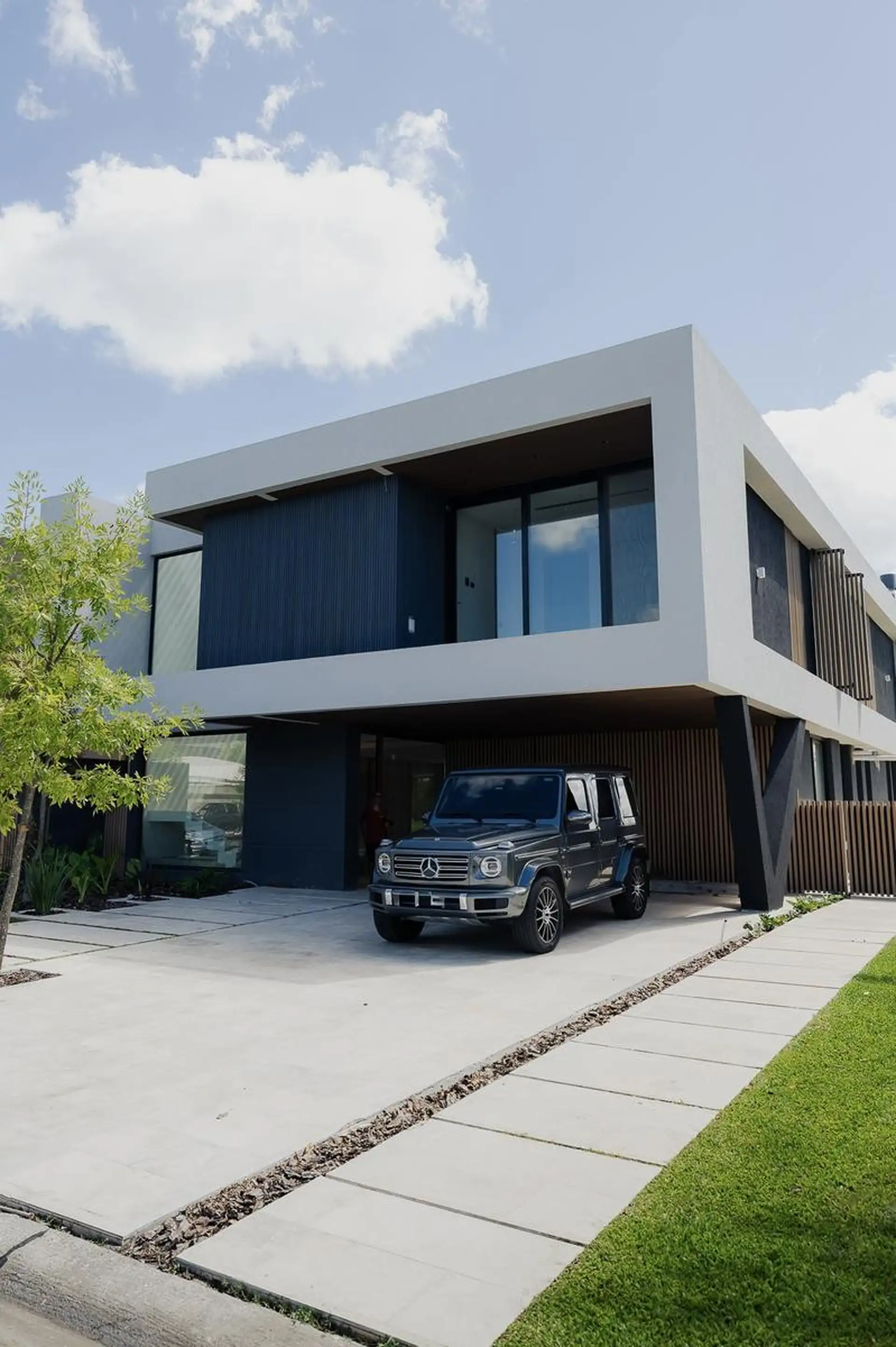 Four-bedroom house for rent in Tigre