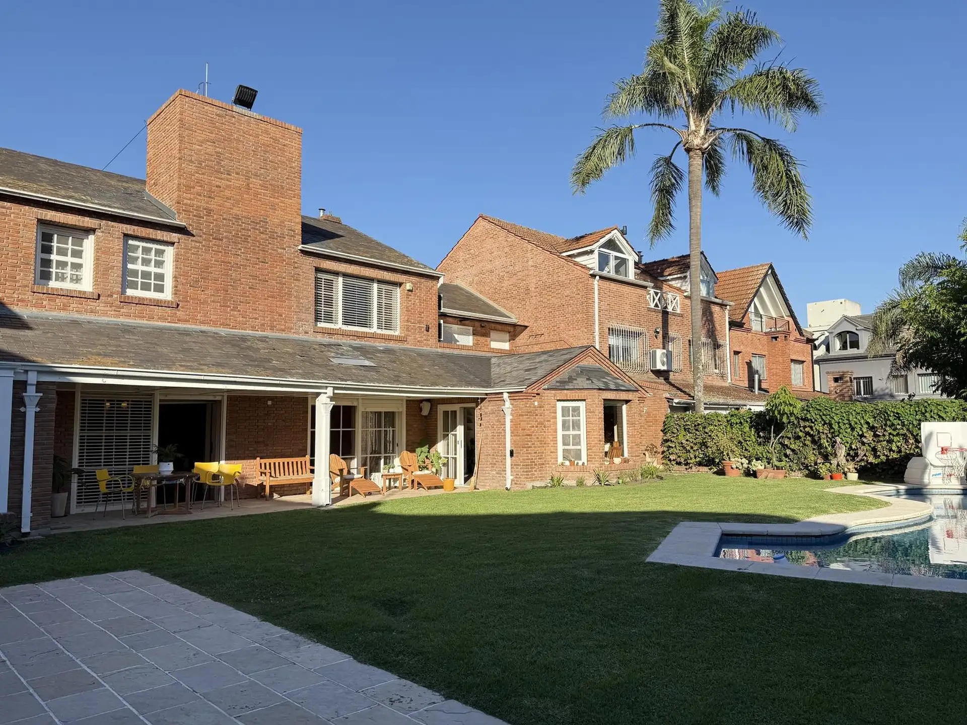 Four-bedroom house in Martínez