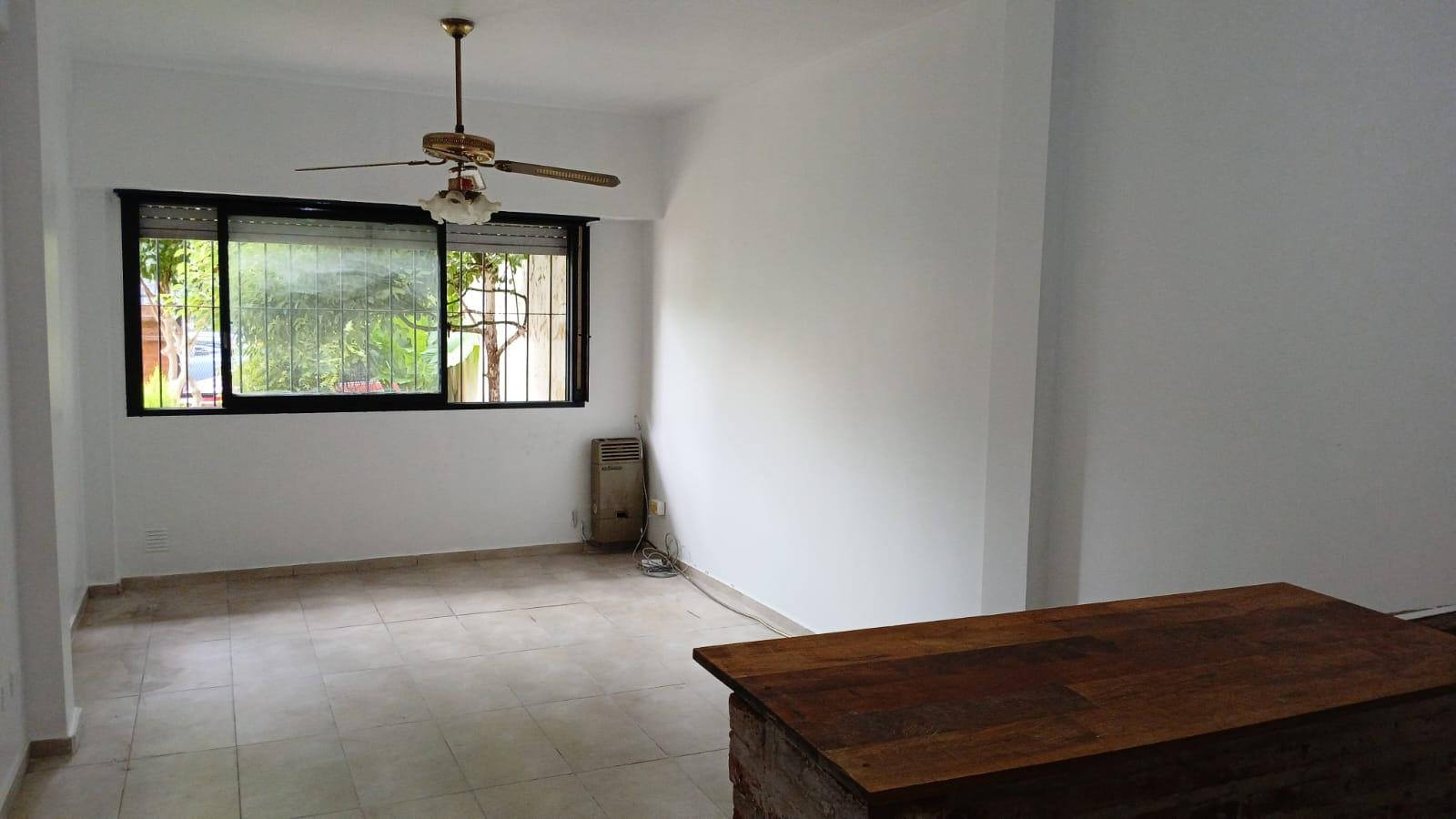 Apartamento de um ambiente térreo em Monte Castro