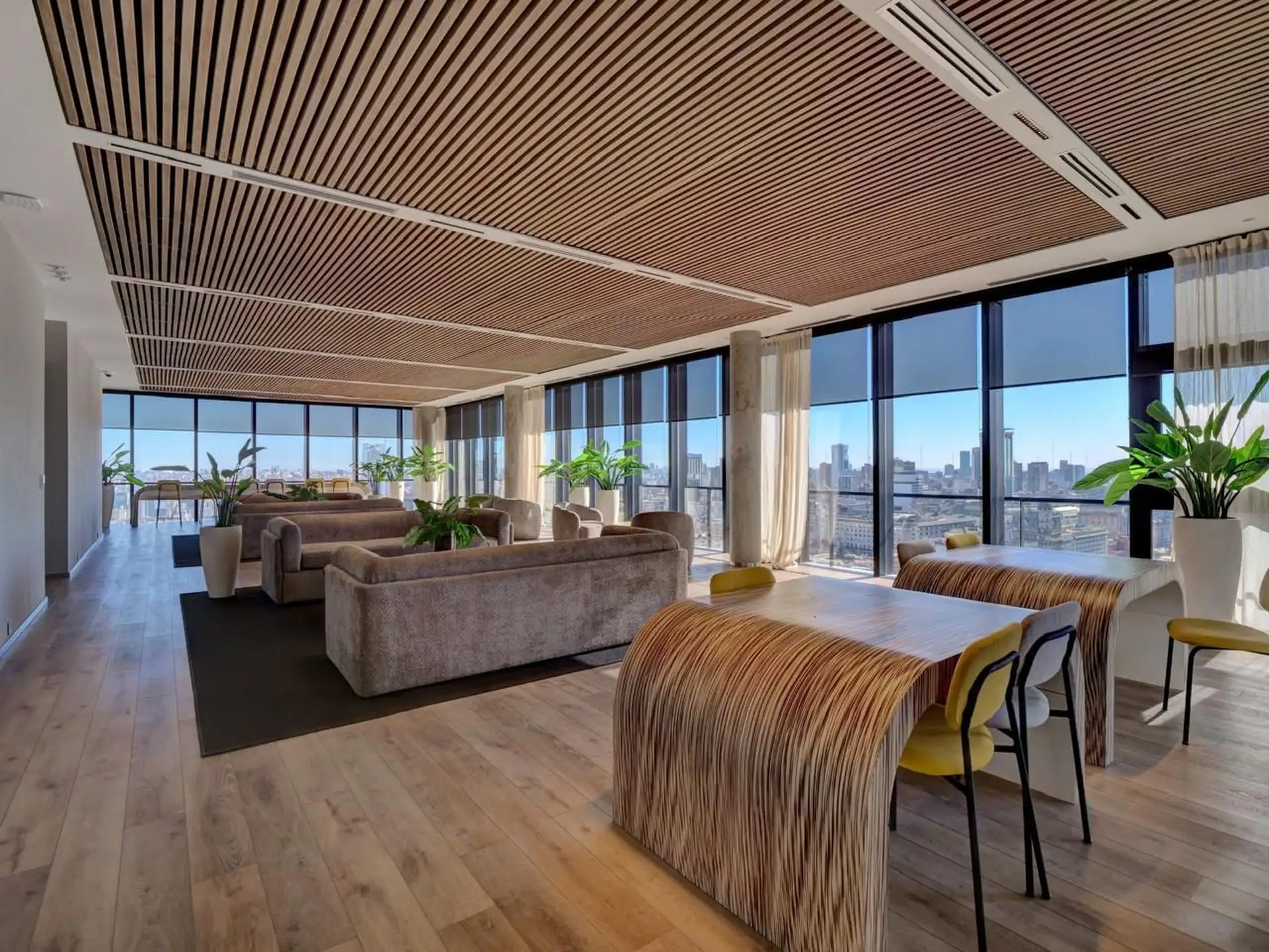 Studio apartment with balcony in Monserrat