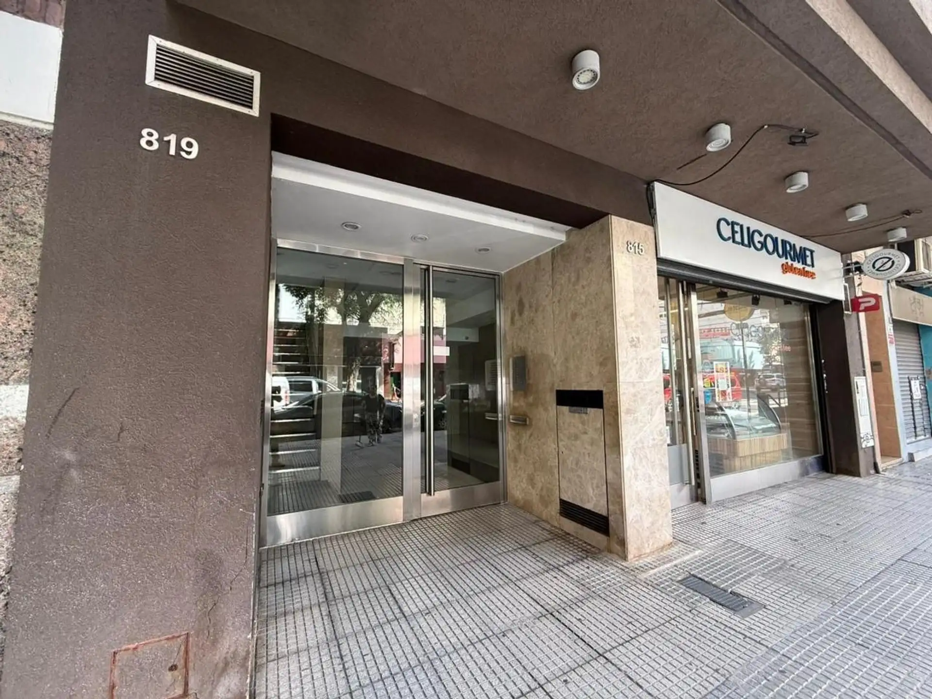 Kitnet com varanda em Caballito