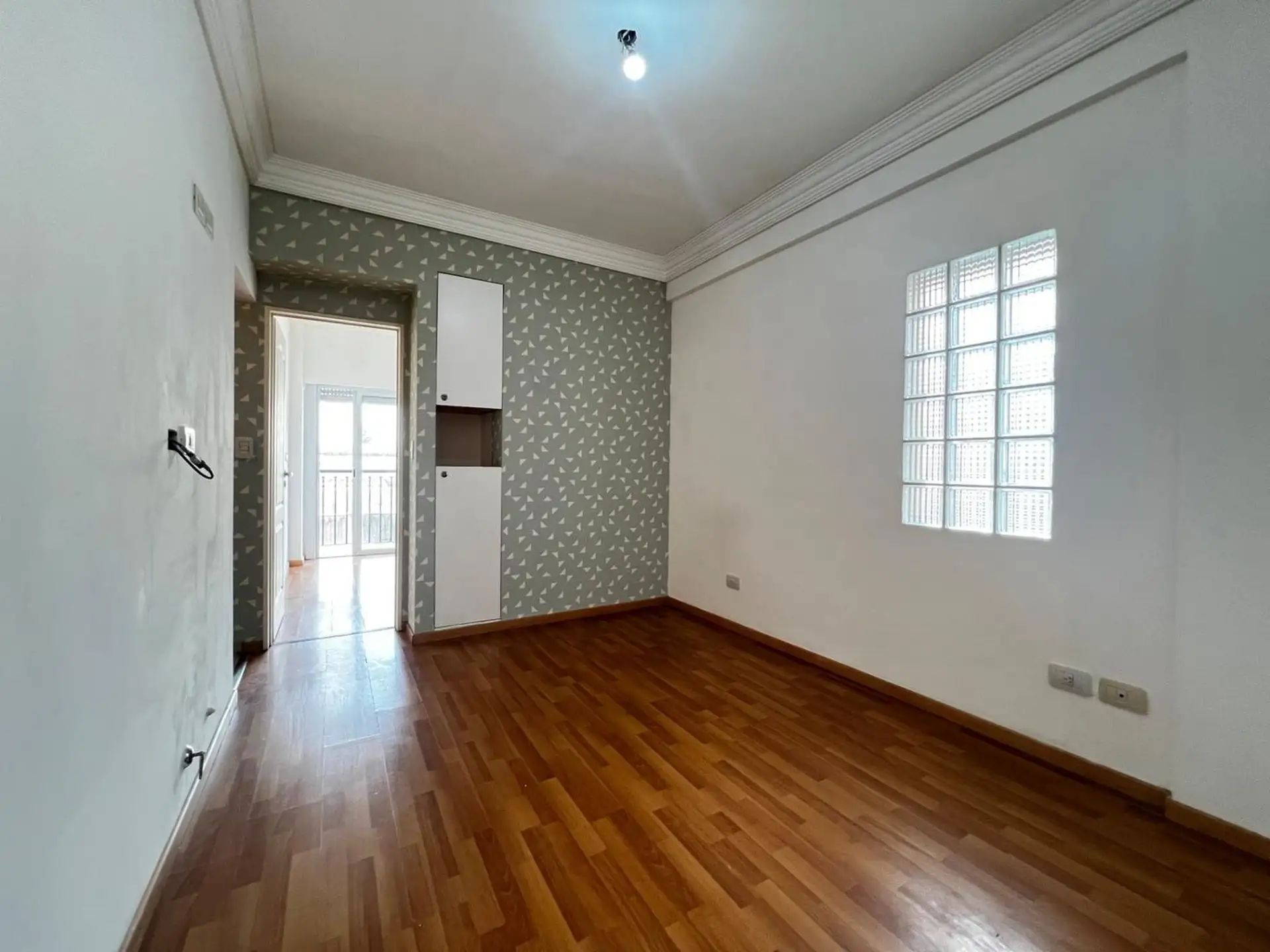 Двухкомнатная квартира с 1 спальней в Lanús Oeste