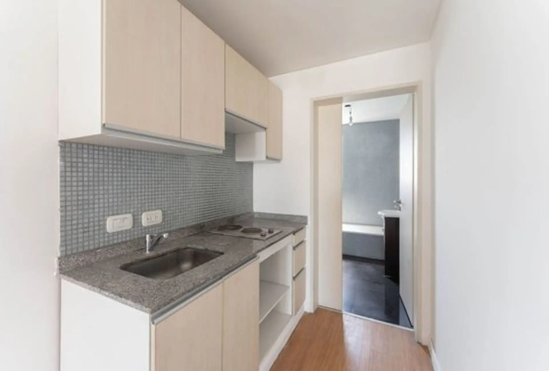 Departamento monoambiente con balcón en Chacarita