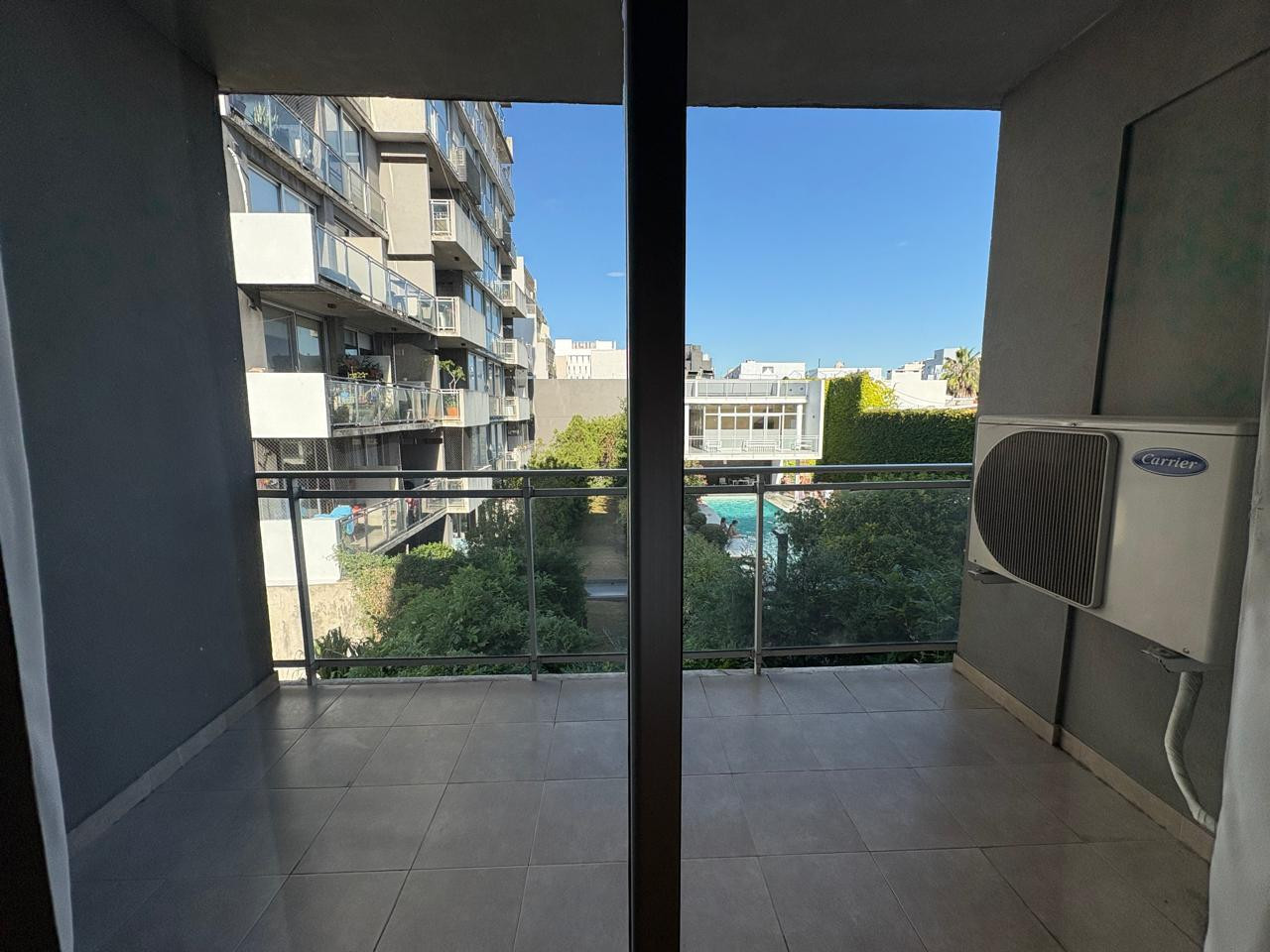 Ambiente amoblado con balcón en Villa Ortúzar