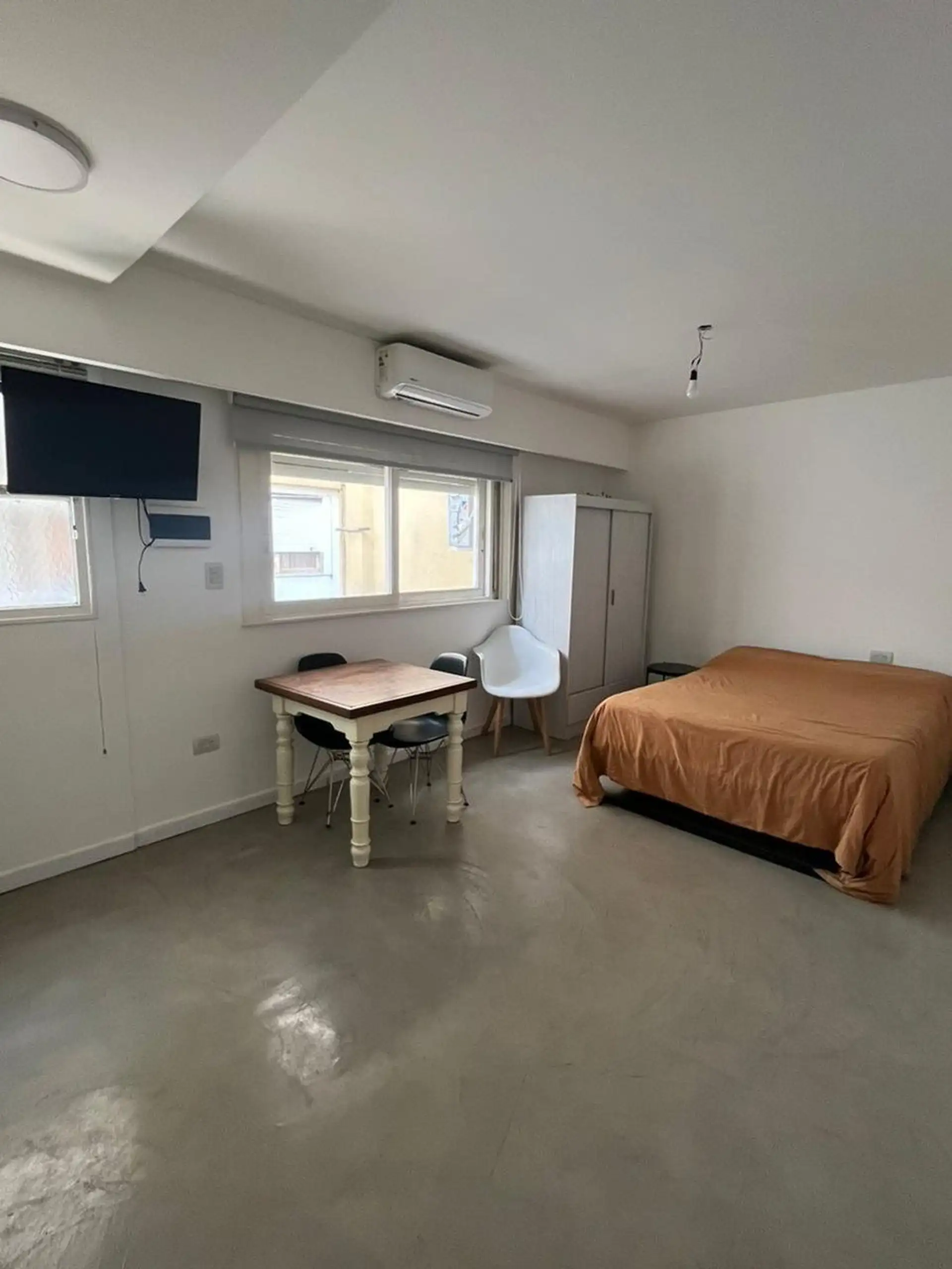 Квартира-студия с мебелью в Retiro