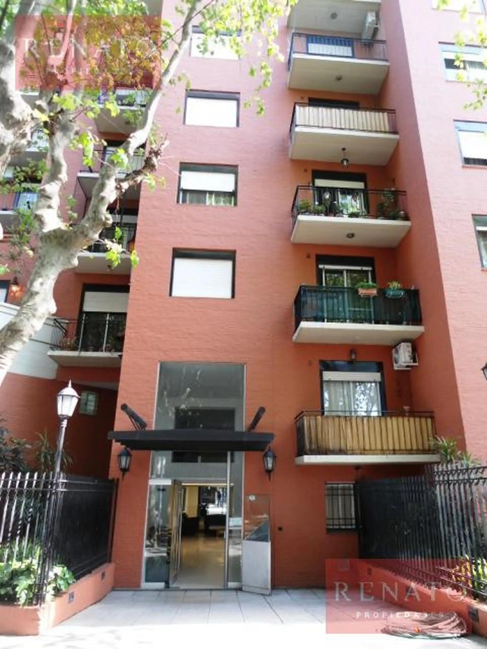 Квартира с 1 спальней и балконом в Vicente López