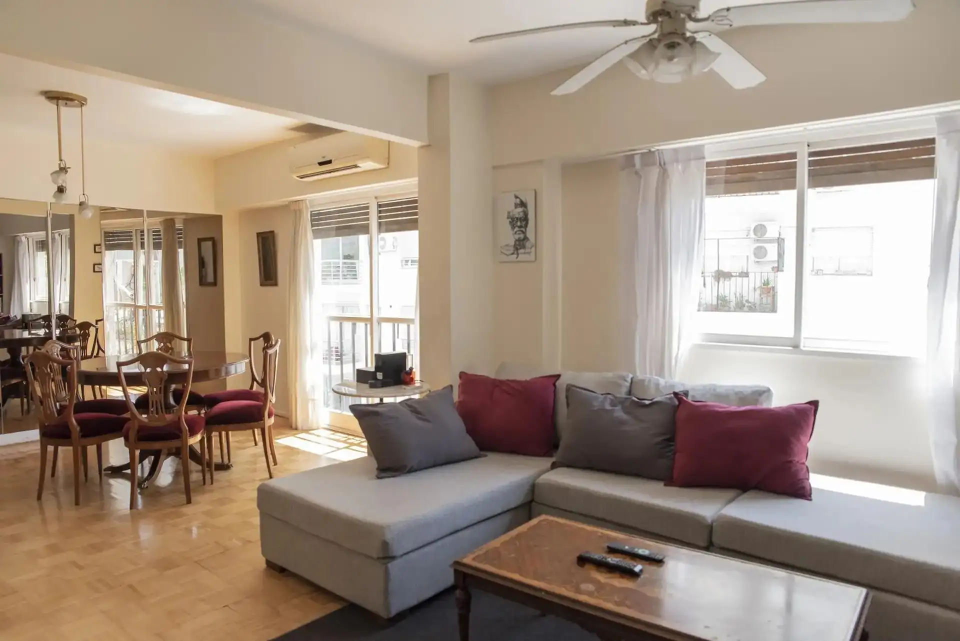 Mobiliado apartamento de dois quartos em Palermo