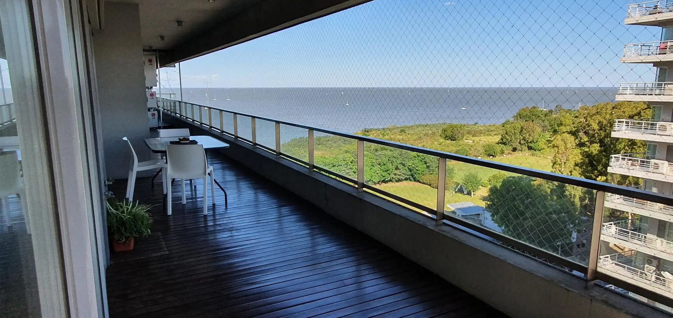 Three-bedroom apartment in Olivos