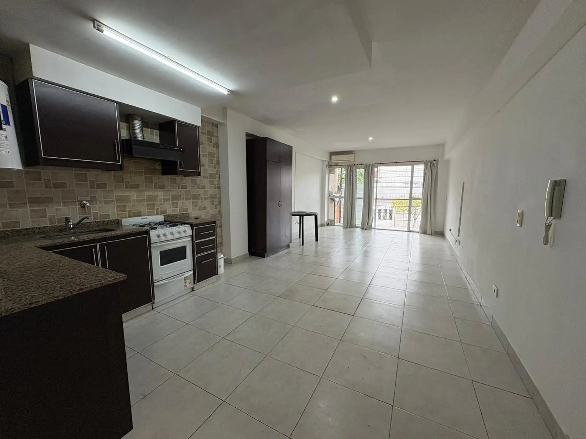 Monoambiente con balcón en Villa Urquiza