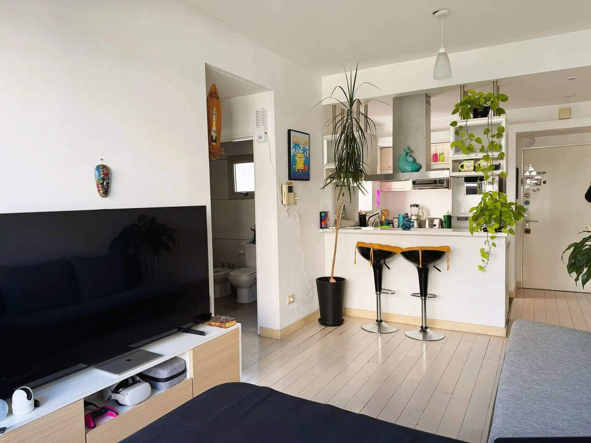 Apartamento de 2 ambientes sem mobília com varanda em Palermo Hollywood