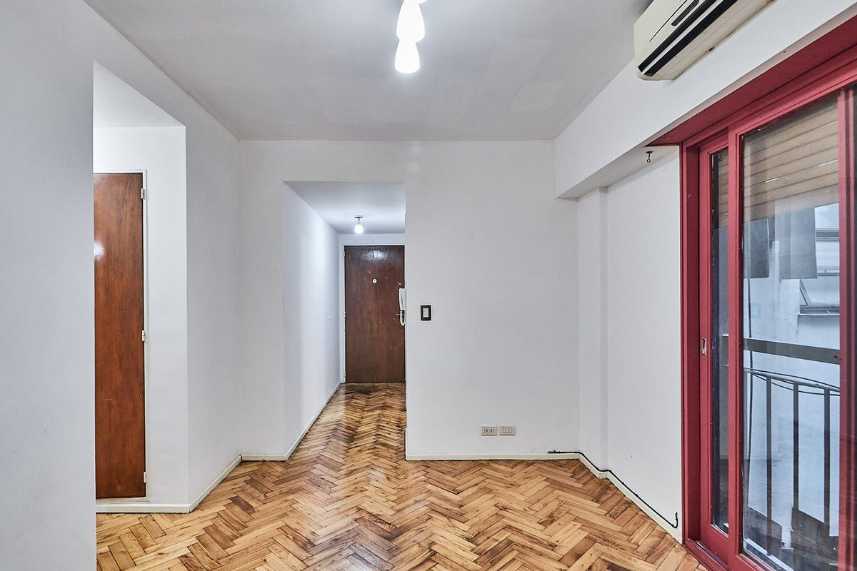 Departamento de 2 ambientes con balcón en Almagro