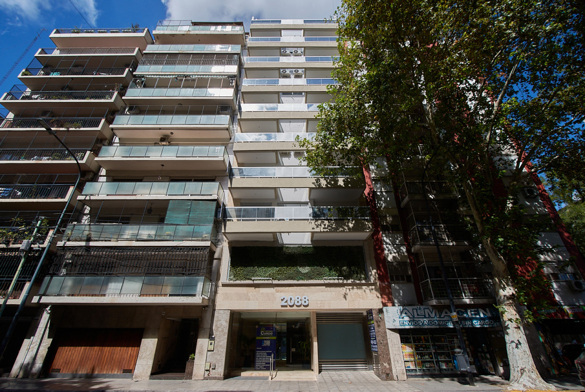 Furnished 2-room apartment in Flores