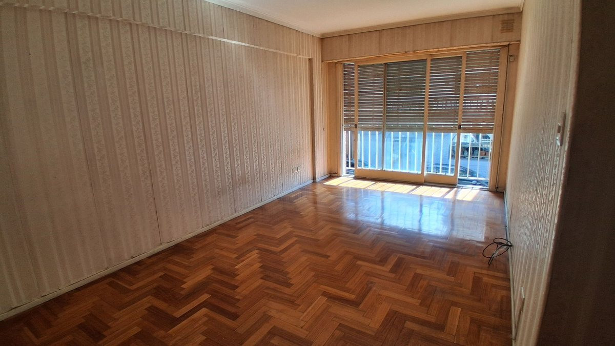 Departamento de 3 ambientes en Flores con 2 dormitorios