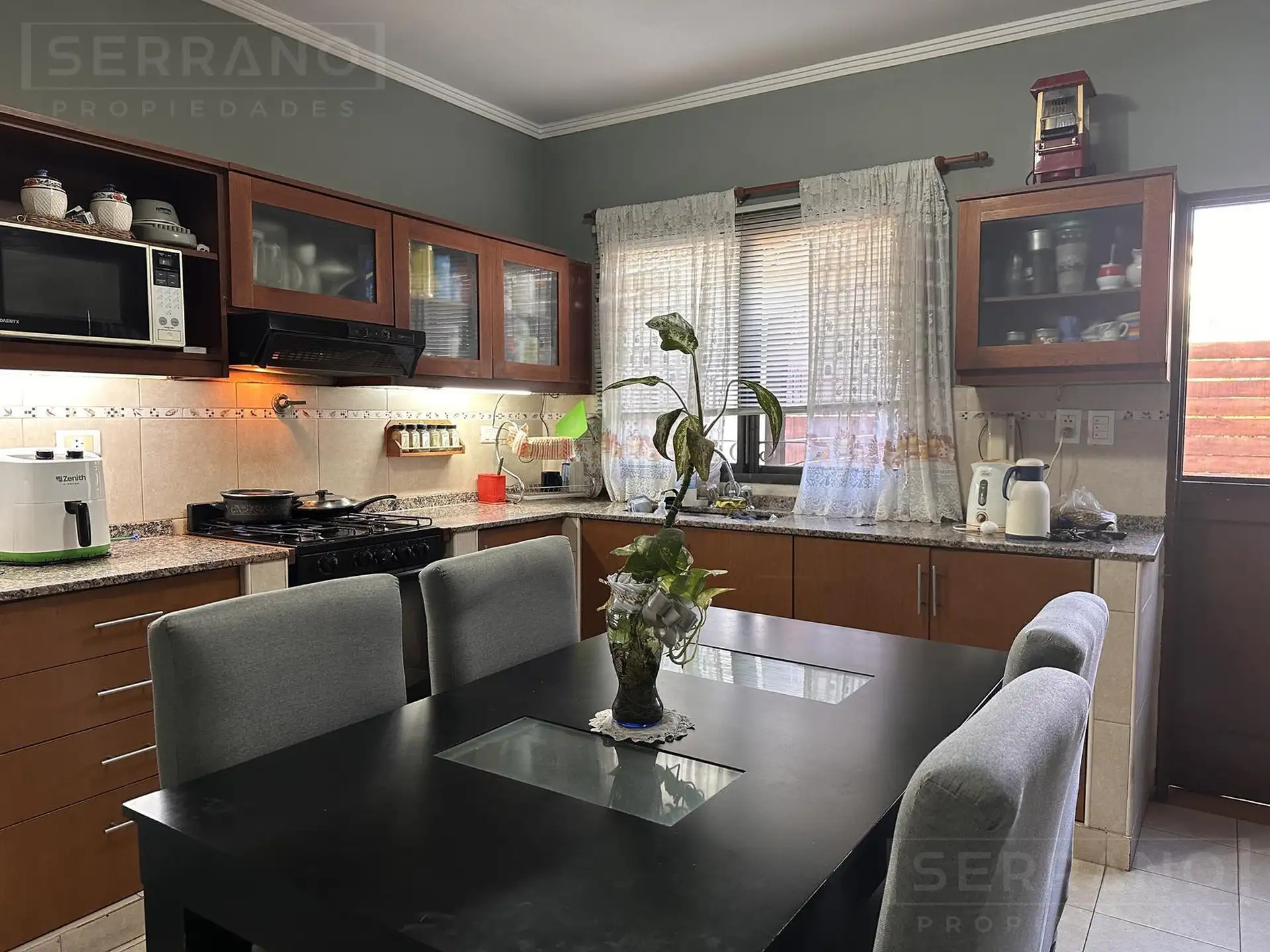 Годовой PH- дом с 2 спальнями в Beccar