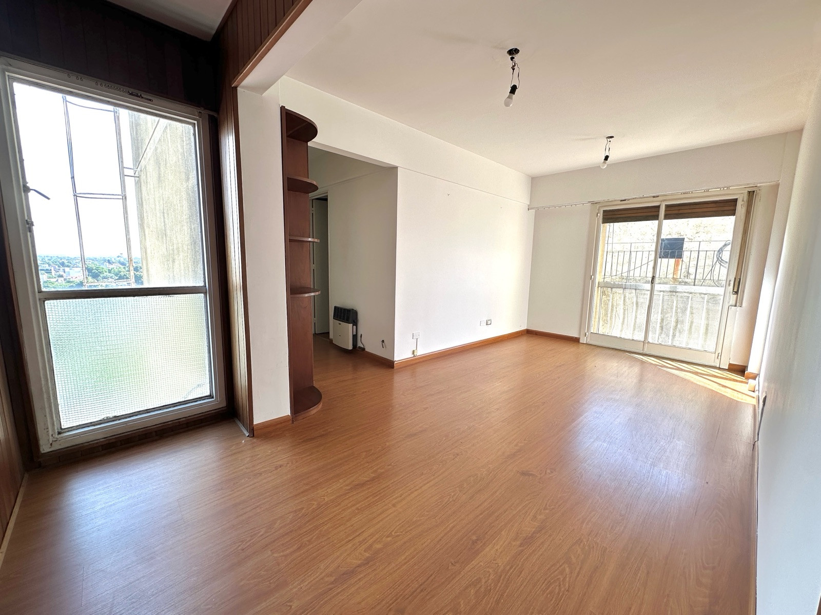 Three-room apartment in Quilmes near Estación and Peatonal Rivadavia