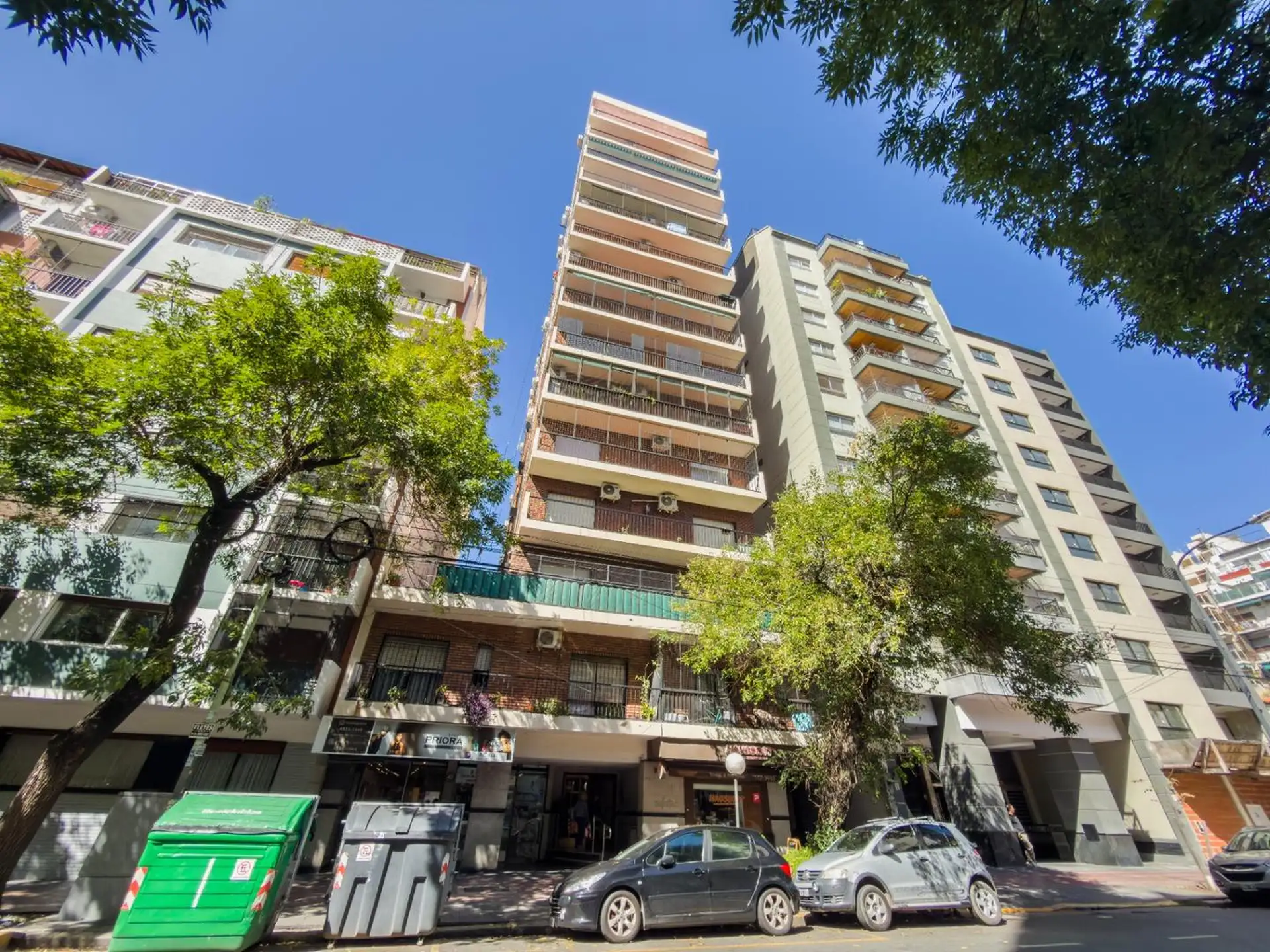 Apartamento de 3 ambientes com 2 quartos e vaga coberta em Villa Urquiza