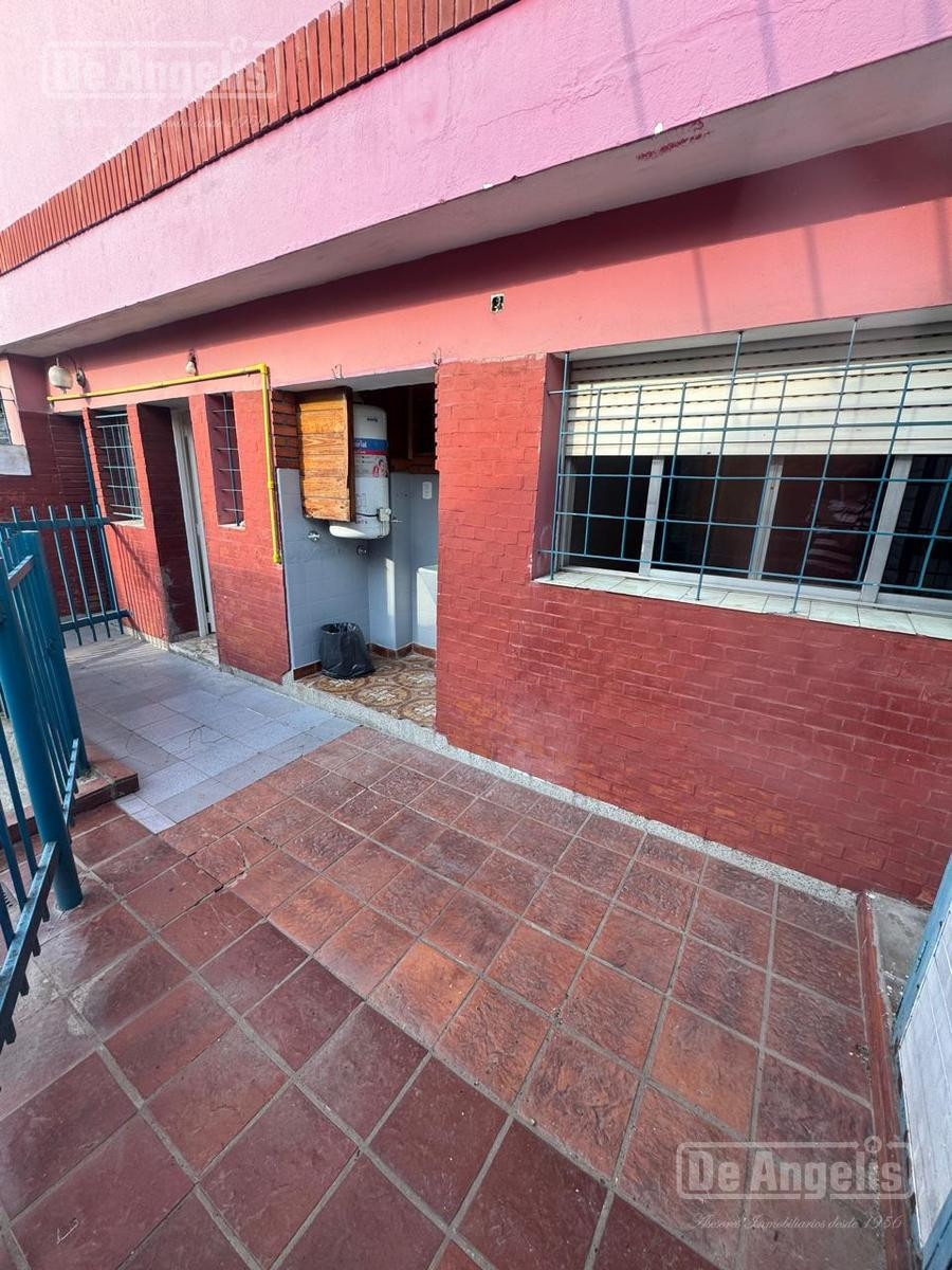 PH de 3 ambientes con 2 dormitorios en Castelar Sur