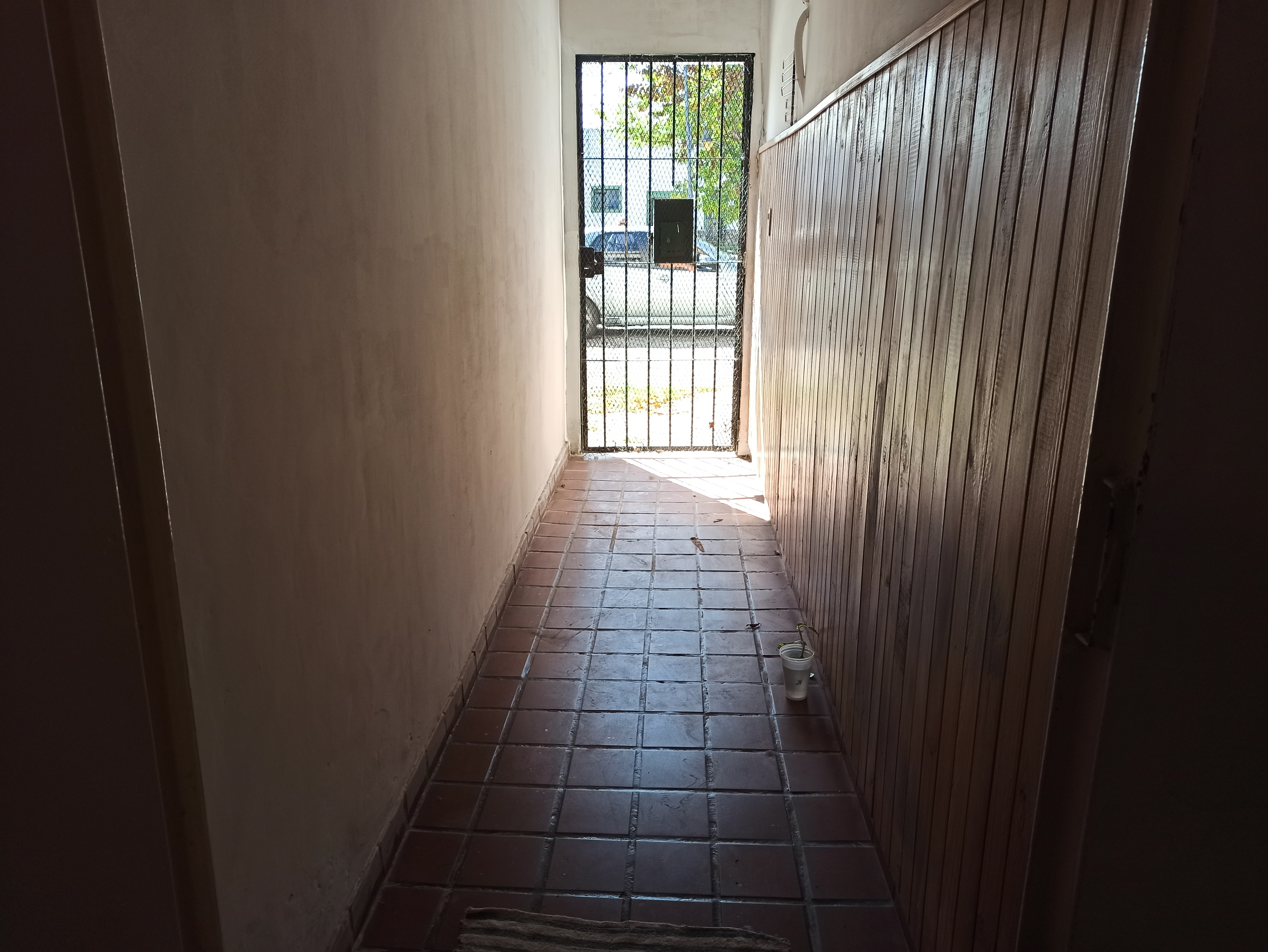 Ground-floor two-room apartment in Tigre Centro, Barrio Carupá