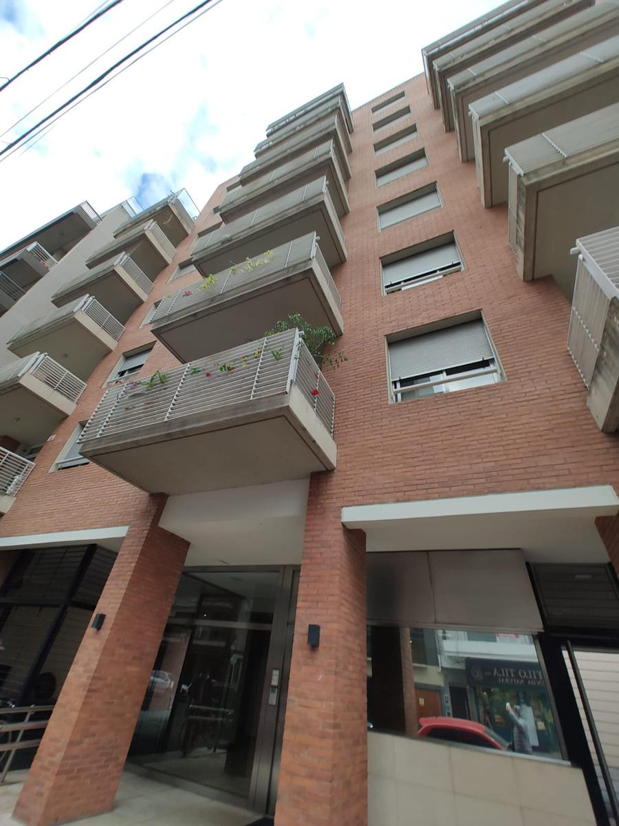 Меблированная квартира с 1 спальней в Colegiales