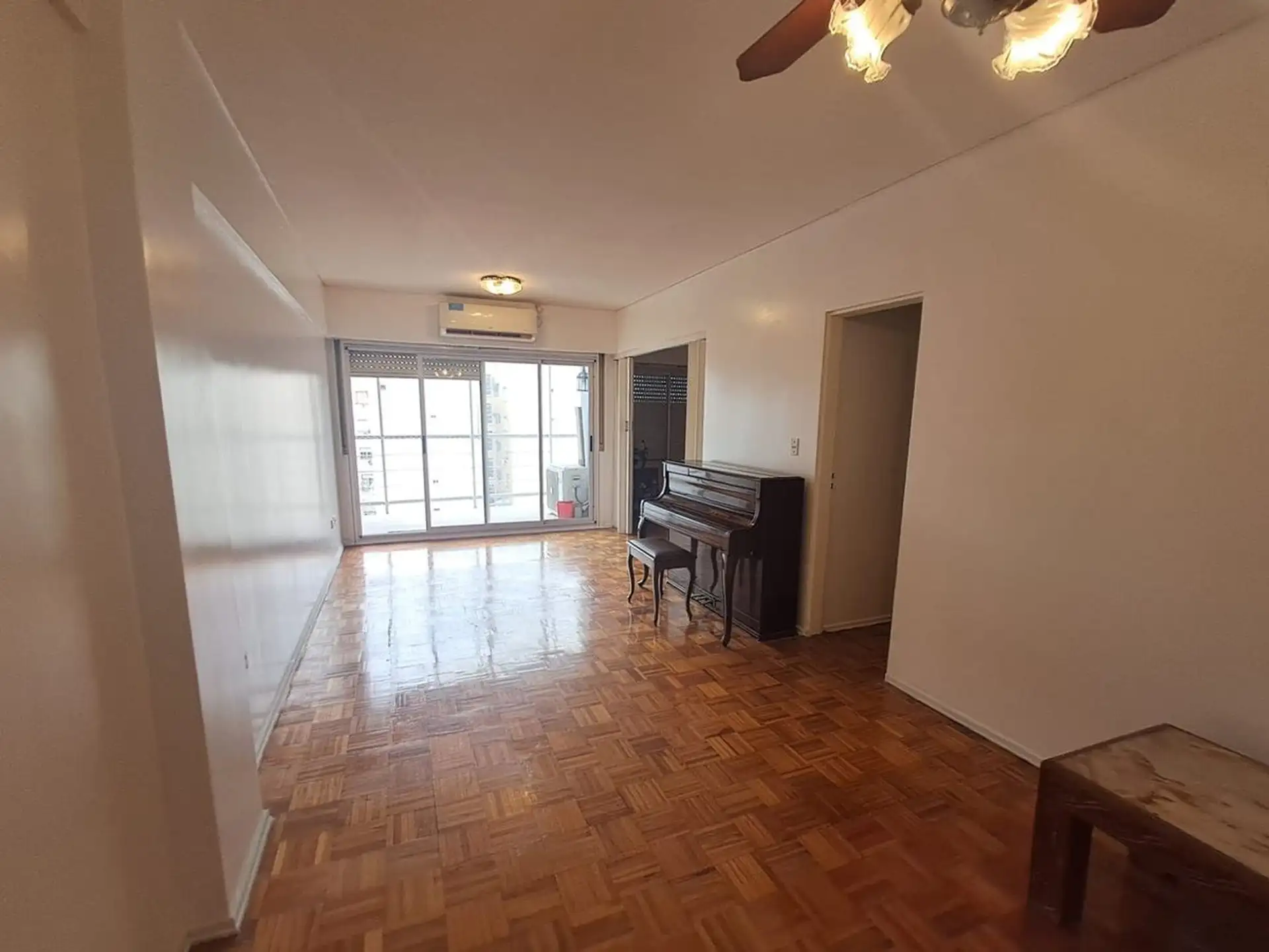 Four-bedroom apartment with maid’s room in Palermo