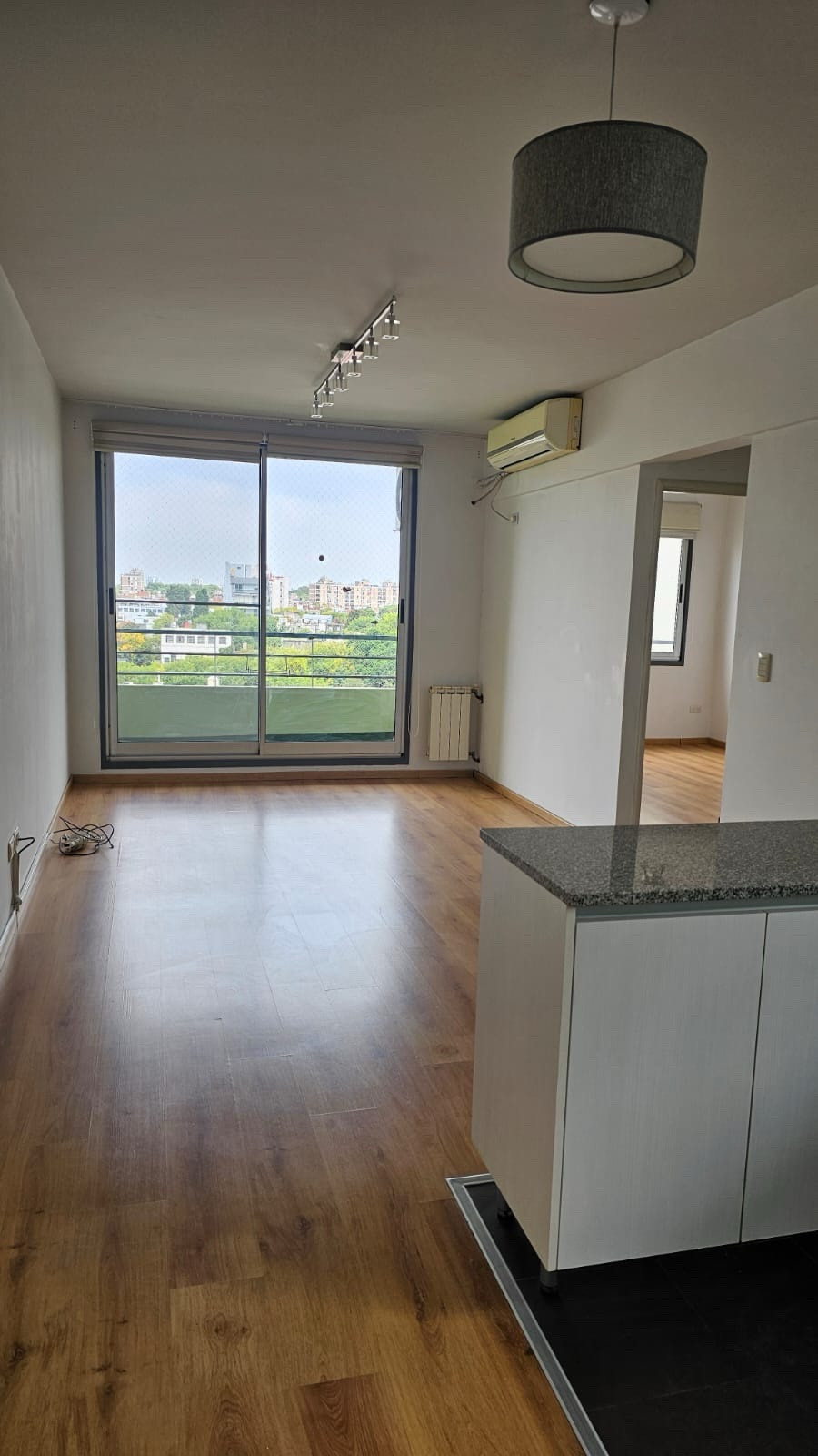 Departamento de 2 ambientes con cochera en Colegiales