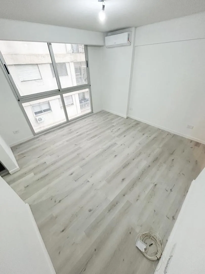 Новая квартира-студия с удобствами в Flores