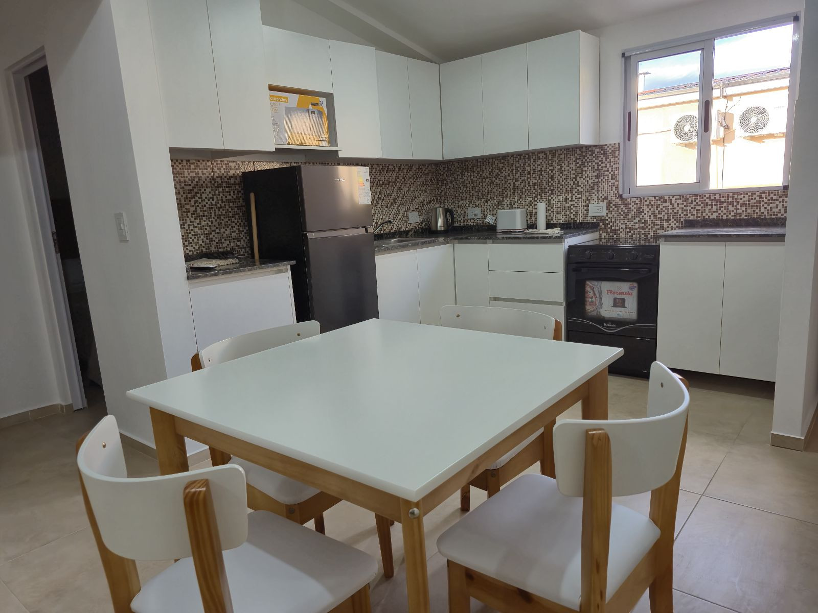 Departamento amoblado de 3 ambientes con 2 dormitorios en San Fernando